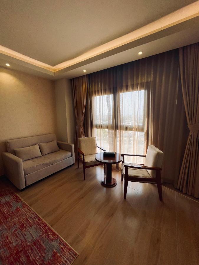 Alsahwa Hotel Seeb Exterior photo