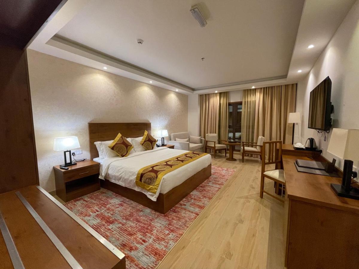 Alsahwa Hotel Seeb Exterior photo