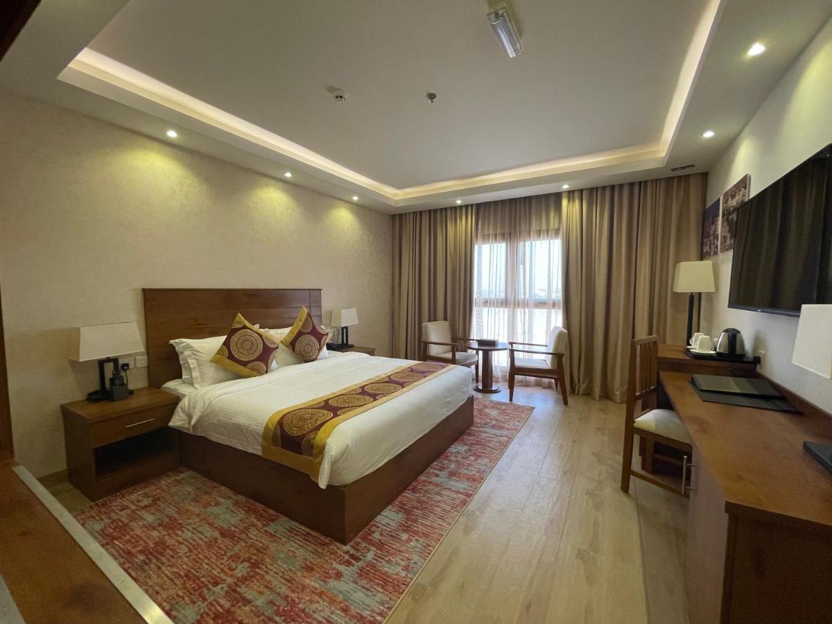 Alsahwa Hotel Seeb Exterior photo